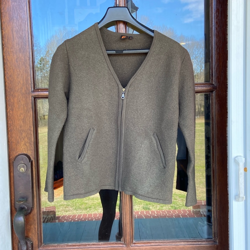 OJAI 💯 wool cardigan sweater.‎ Size M